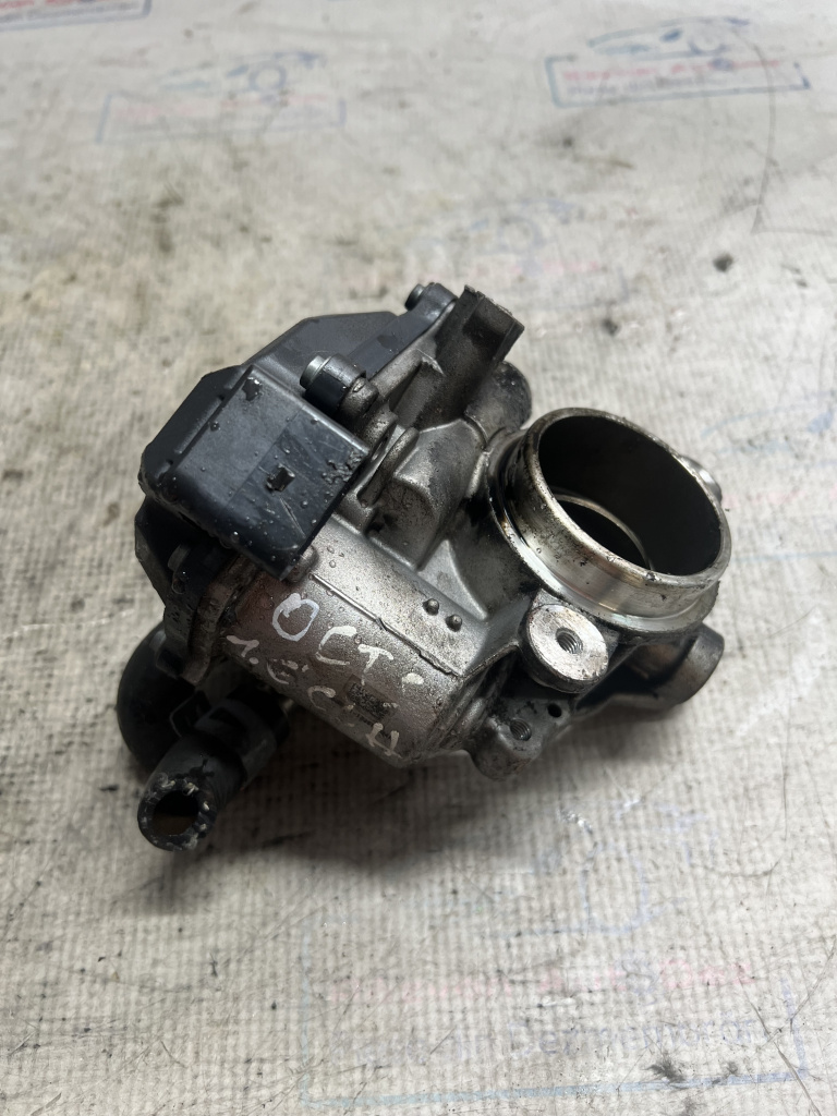 Clapeta acceleratie Skoda Octavia 3 1.6 2015, 04L128063N