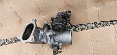 Clapeta acceleratie Toyota Avensis T25 2.0 D4D 85Kw 116Cp 2003 2004 2005 2006