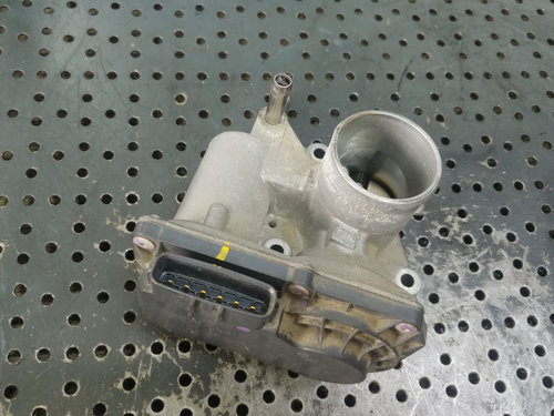Clapeta acceleratie toyota yaris 1.0b 1kr-b52 22030-0q030