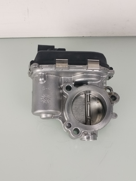 Clapeta acceleratie Volkswagen Golf 8 1.0TSI DUS 05C133062