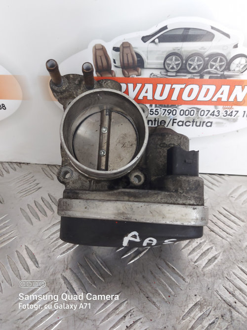 Clapeta acceleratie Volkswagen Passat B6 3C (2005-2010) 2.0 Benzina 2006, 06F133062