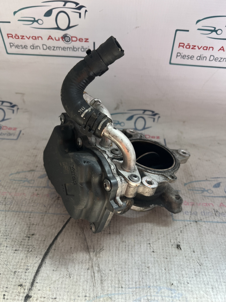 Clapeta acceleratie Volkswagen Passat B8 1.6 Motorina 2016, 04L128059AA