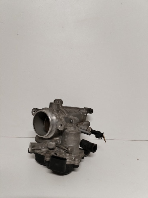 Clapeta acceleratie Volkswagen Passat B8 2.0TDI 04L128063AA / 04L128059AA