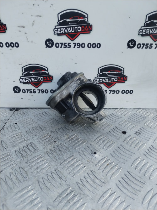 Clapeta acceleratie Volkswagen Touran (2003-2006) 2.0 Motorina 2005, 038128063L