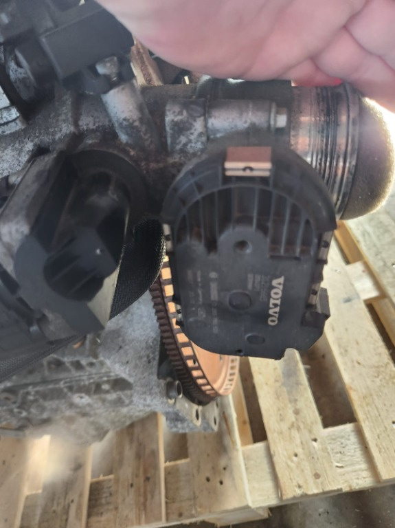 Clapeta acceleratie Volvo V70 2.4 D5244T14 E5 2009 Cod : 31216665