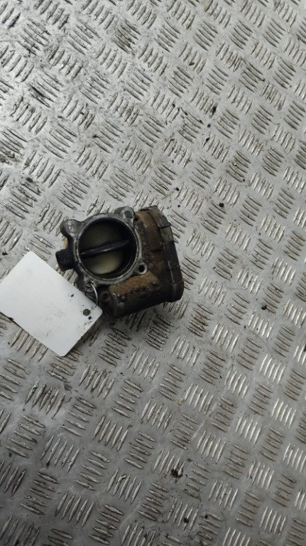 Clapeta acceleratie Volvo XC60 2.4 D cod motor D5244T17 ,an 2013 cod 31216665 / 0280750520