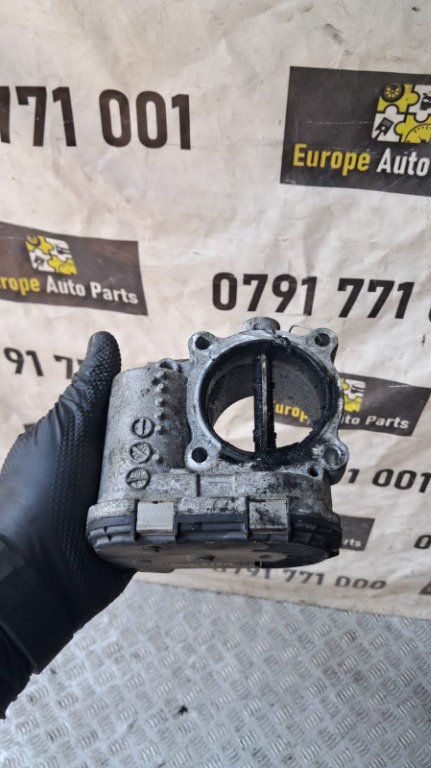 Clapeta acceleratie Volvo XC60 an 2012 motor 2.4 D5244T14 cod 31216665