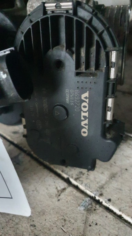 Clapeta acceleratie Volvo XC90 2.4 euro 4 motor D5244T cod 8692720 /0281002701