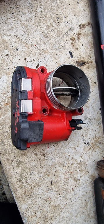 Clapeta acceleratie Volvo XC90 2.4 euro 4 motor D5244T cod 8692720 /0281002701