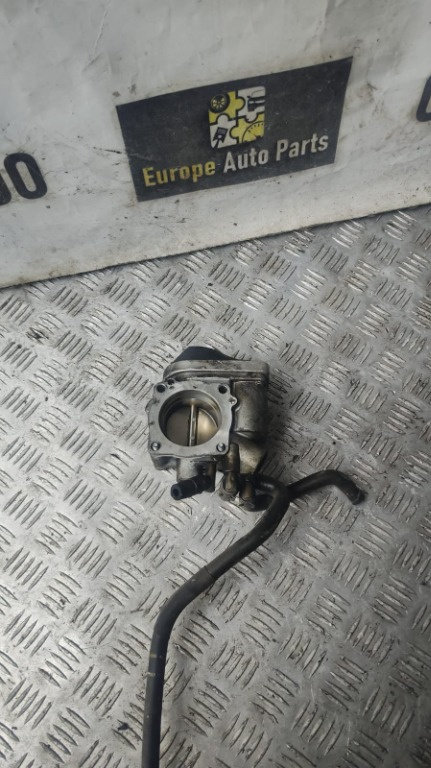 Clapeta acceleratie Vw Golf 6 1.6 MPI cod motor CCS hatchback an 2010 cod 06A133062AT