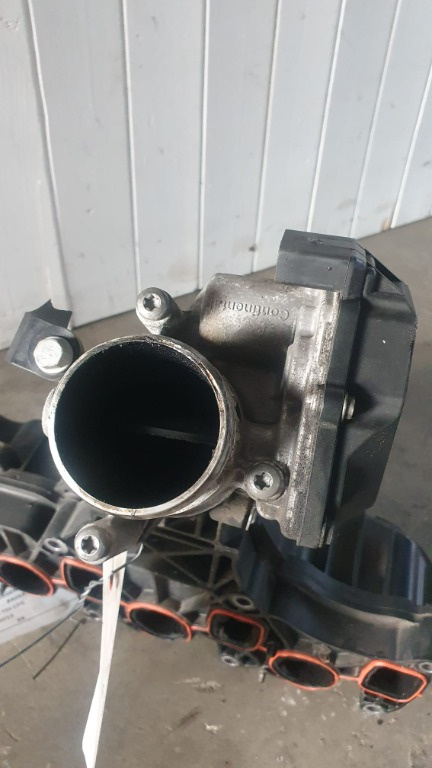 Clapeta acceleratie Vw Passat B7 cod 03L128063R