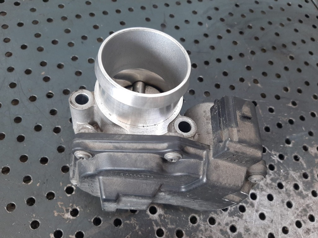 Clapeta acceleratie xyjc 1.1b ford fiesta 7 mk7 50989011