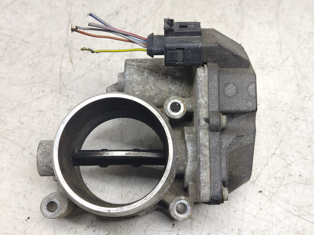 Clapeta de acceleratie 2.5 tdi BNZ BPC 076128063a Volkswagen VW Transporter T5 [2003 - 2009]