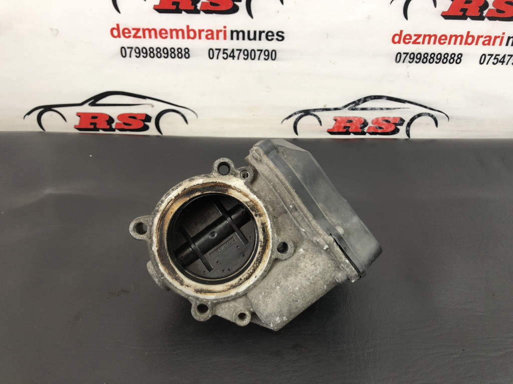 Clapeta de acceleratie Audi A4 b8 1.8 TFSI sedan sedan 2010 (06F133062G)