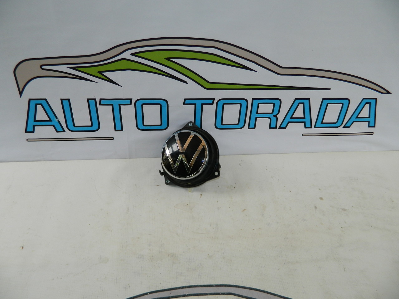 Clapeta deschidere hayon , emblema VW Passat / VW Golf 7 cod 3G5827469