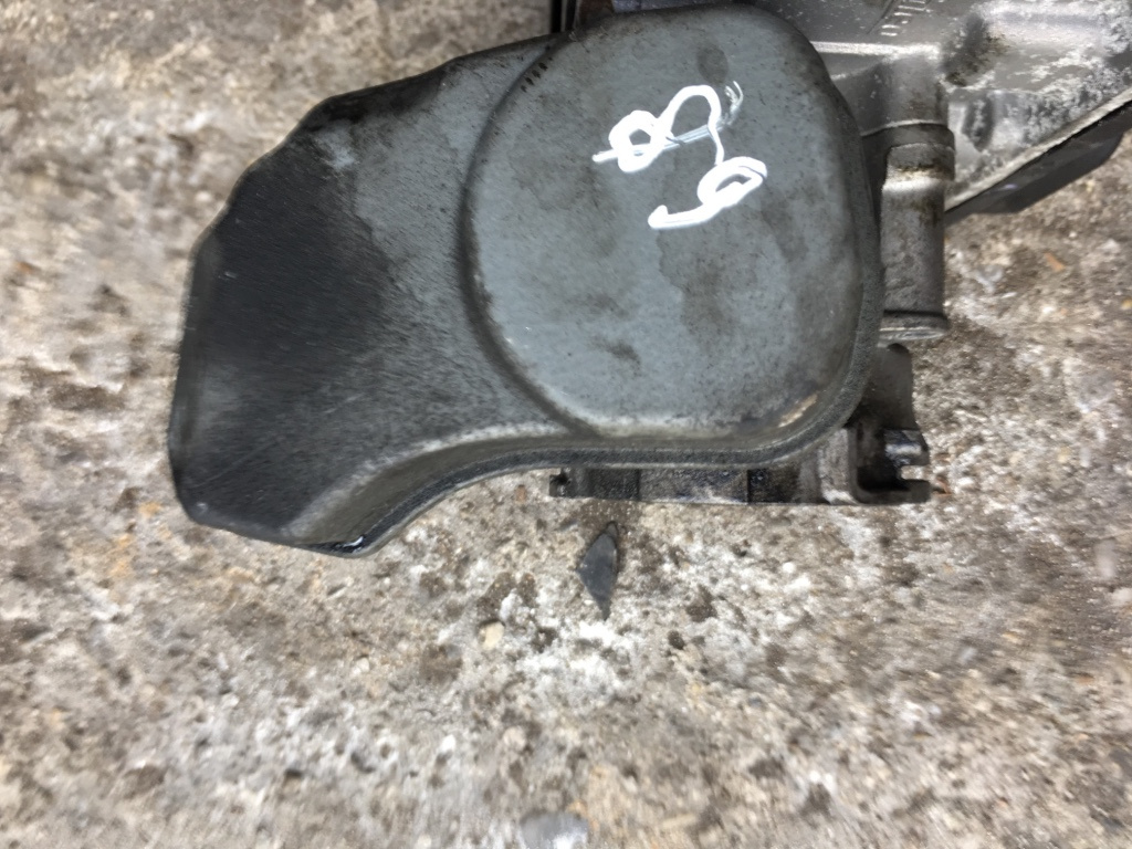Clapeta egr Volkswagen VW Passat B6 [2005 - 2010] Sedan 4-usi 2.0 TDI DSG (170 hp) (3C2)