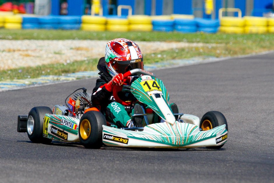 Clasari pe podium in etapa a 5-a pentru Real Racing