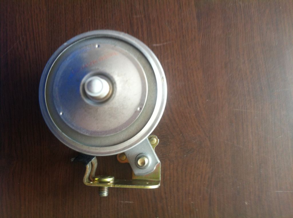 Claxon alarma 'tit' Volkswagen VW Passat B5.5 [facelift] [2000 - 2005] wagon 1.9 TDI 6MT (131 hp) (3B6)
