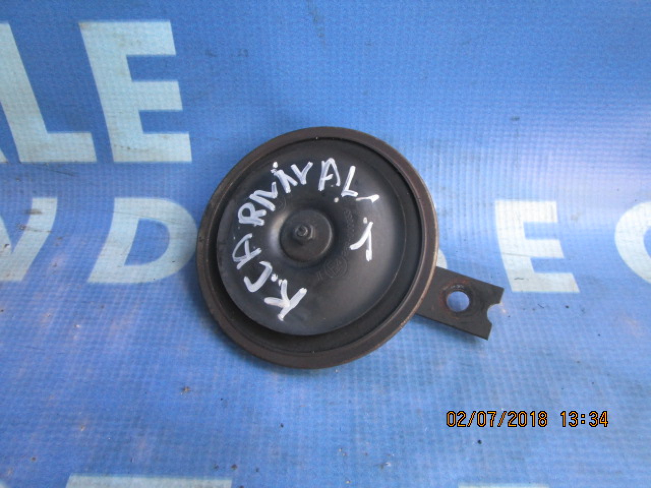 Claxon Kia Carnival;E428R000033