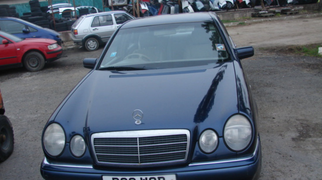 Claxon Mercedes-Benz E-Class W210 [1995 - 1999] Sedan 2.0 AT (136 hp) 08.2003 E200 2.0