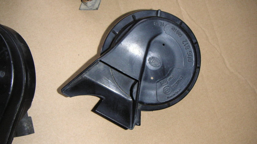Claxon stanga Mercedes W124, E320, E-class cod 0045423620
