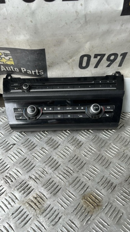 Climatronic BMW Seria 5 F10 2.0 D cod motor N47D20D an 2012 cod 9263746-01