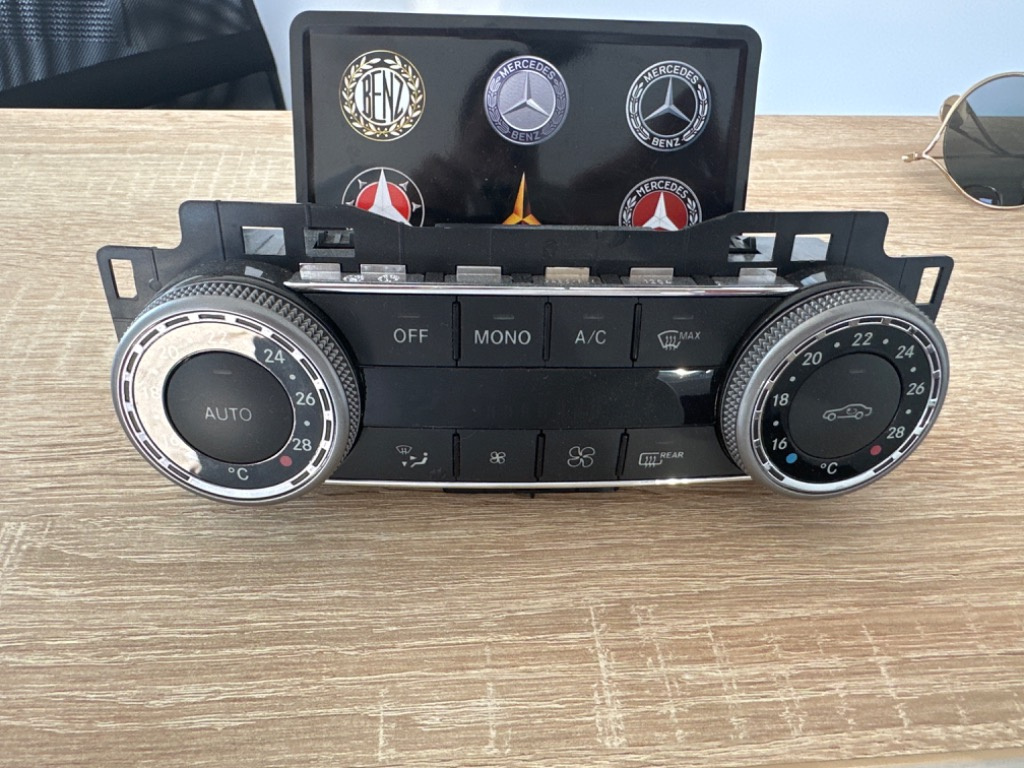 Climatronic Mercedes c class w204 cod a2048305790