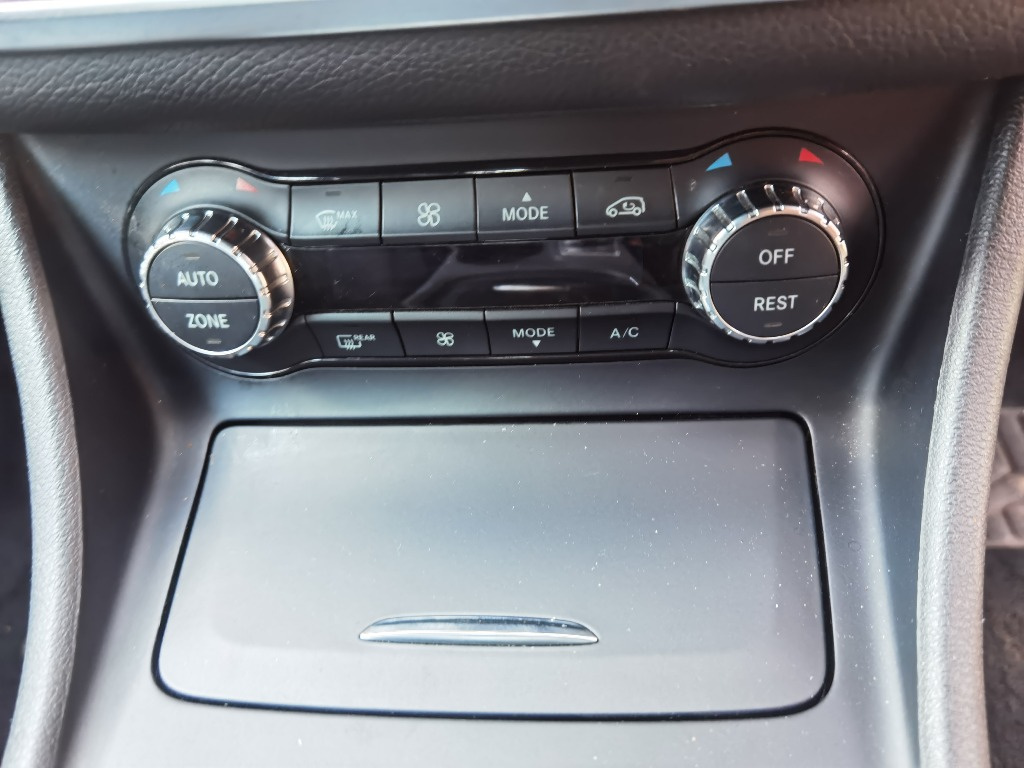 Climatronic mercedes CLA 250 CDI c117