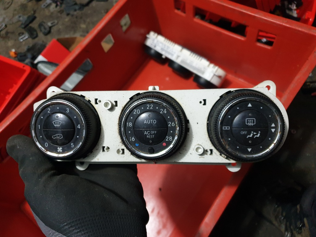 Climatronic Mercedes ML W163 2001-2005 cod A1638202589KZ