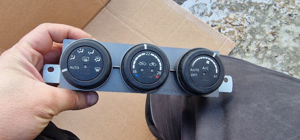 Climatronic Nissan X Trail 2002-2007 cod 27500 ES61B
