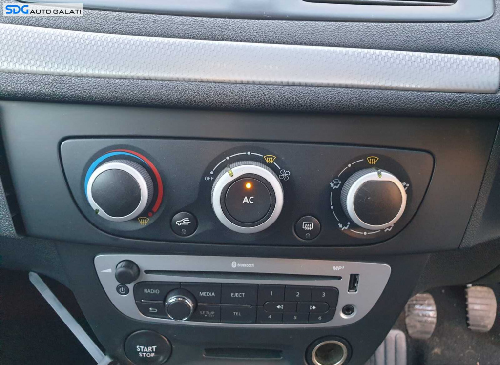Climatronic Panou Comanda AC Aer Conditionat Clima Renault Megane 3 2008 - 2015 [C3419]