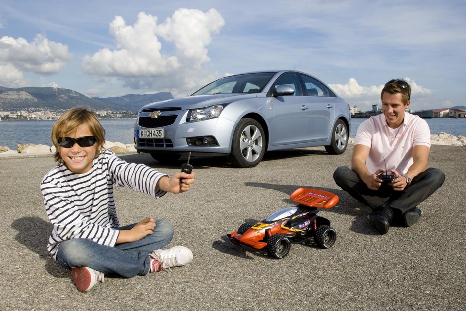 Colaborare reinnoita intre Disney si General Motors Colaborare reinnoita intre Disney si General Motors