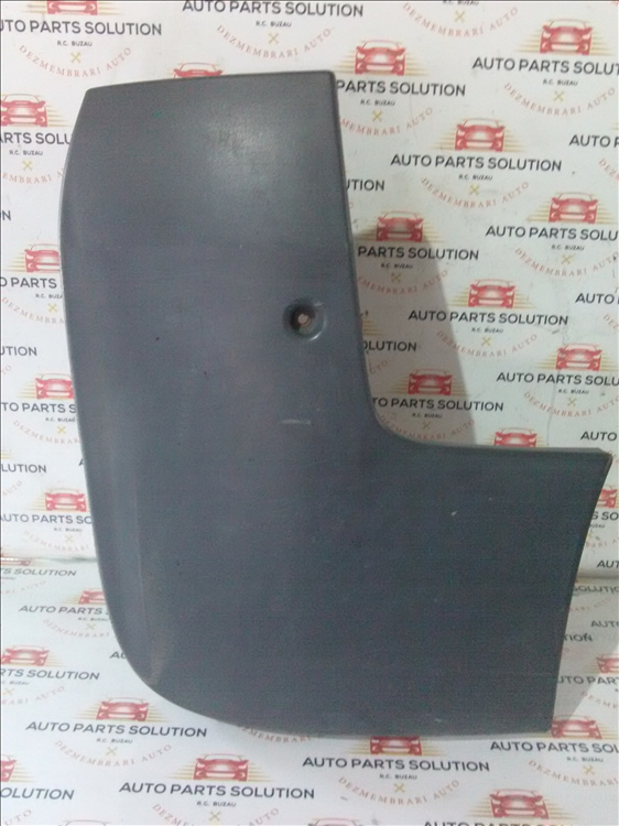 Colt bara spate RENAULT TRAFIC an fabr.2011