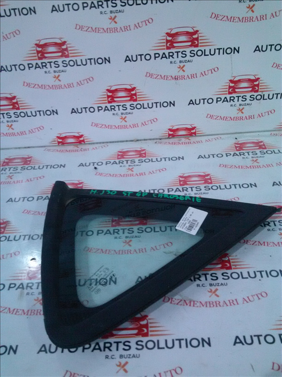 Coltar geam caroserie stanga spate HYUNDAI I30 1.4B an fabr. 2008