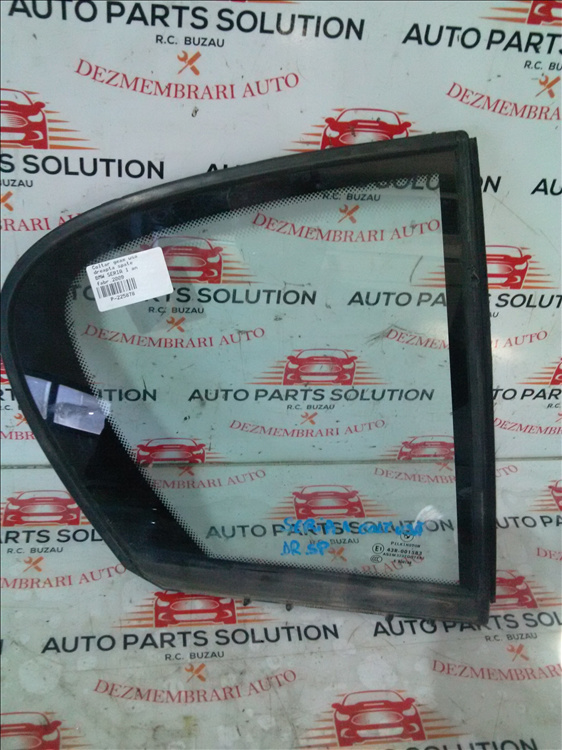 Coltar geam usa dreapta spate BMW SERIA 1 an fabr.2009