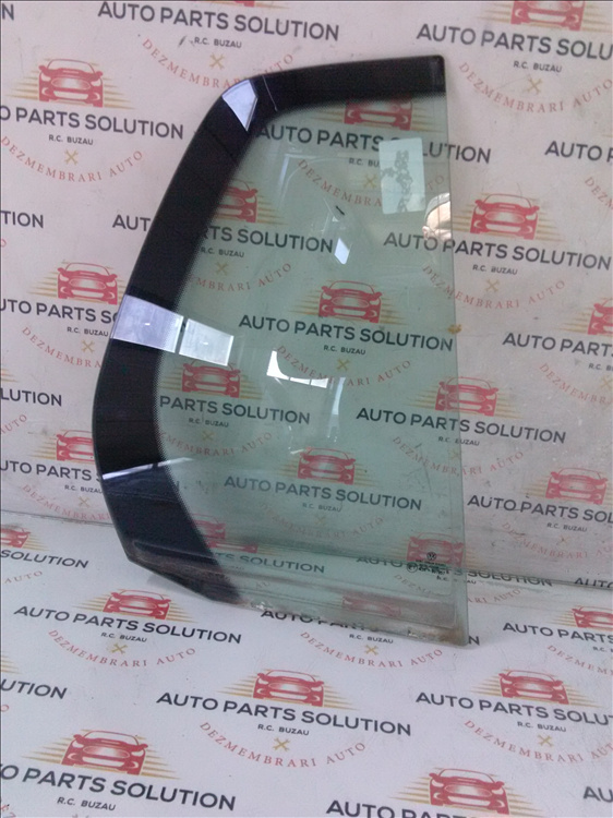 Coltar geam usa dreapta spate VW GOLF 5