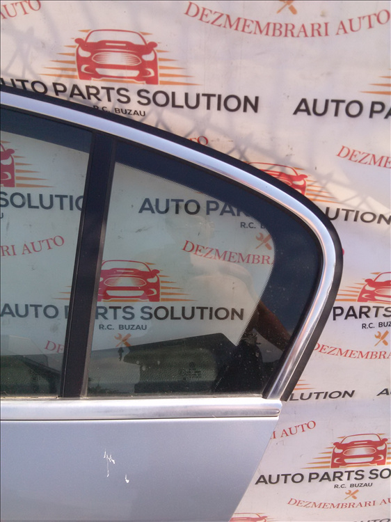 Coltar geam usa stanga spate VW PASSAT B 6 2.0 TDI an fabr. 2010