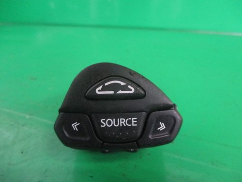 COMANDA / BUTOANE CD PLAYER / RADIO COD 25552 EQ300 NISSAN X-TRAIL FAB. 2001 - 2007 ⭐⭐⭐⭐⭐