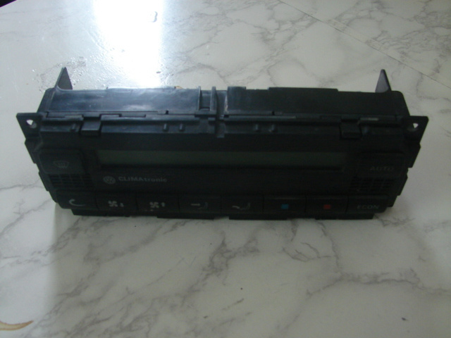 Comanda clima Volkswagen VW Passat B5 [1996 - 2000] Sedan 4-usi 1.8 MT (150 hp) (3B2) 1.8T 20V