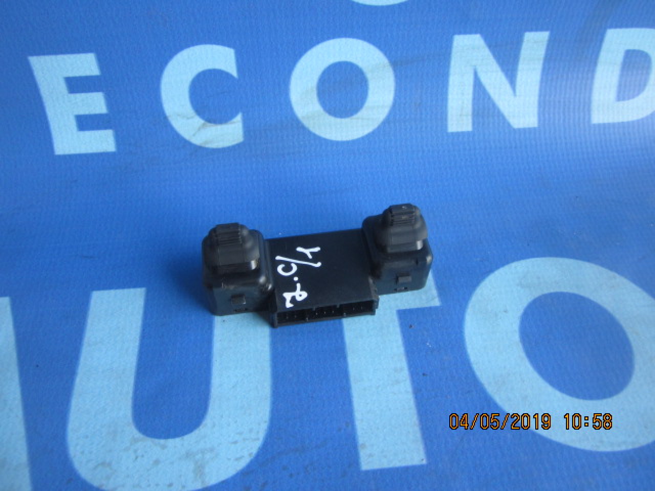 Comanda geam Jeep Cherokee; 56010091AB (spate)