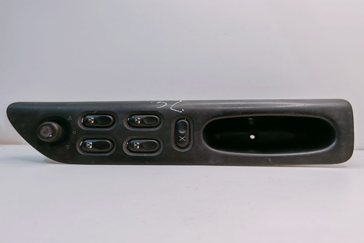 Comanda Geamuri Butoane 7700822337 Renault Laguna [1993 - 1998]