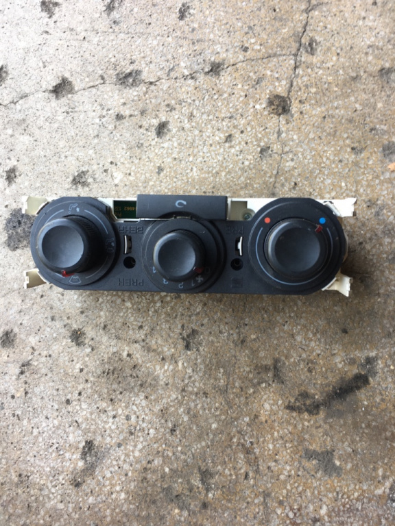 Comanda ventilatie Seat Ibiza 3 6L [2002 - 2006] Hatchback 3-usi 1.4 TDI MT (75 hp) IV (6L1)