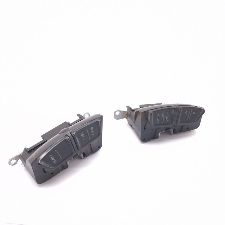 Comanda Volan Vw Passat B5, B5.5 1996-2005 1.9 Tdi 4Motion Avf Motorina 1J0419091D, 1J0 419 091 D, 1J0419091, S321116, S0831375000C, S08 31375 000 C, 42106