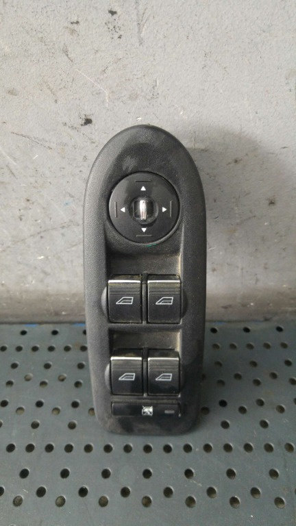 Comenzi butoane geamuri oglinzi ford kuga 1 8m5t14a132ac 3s003188100
