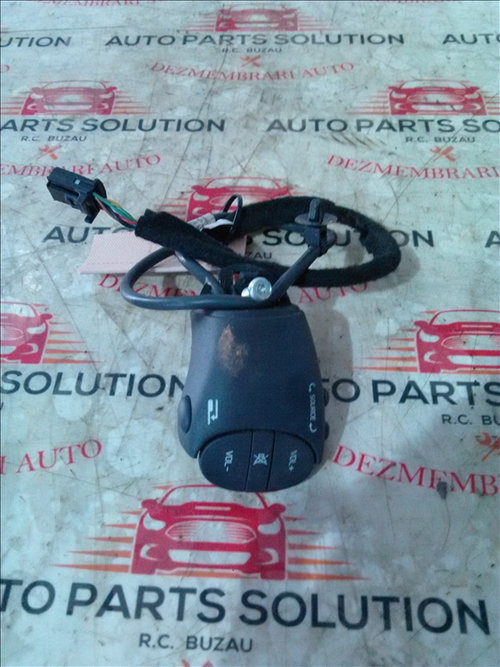 Comenzi radio RENAULT CLIO SIMBOL an fabr. 2010
