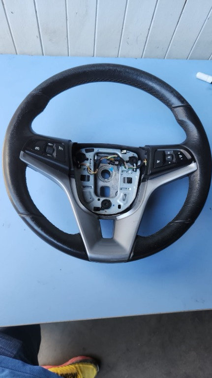 Comenzi volan Chevrolet Cruze 1.7 D LUD 2012 Cod : 95485408