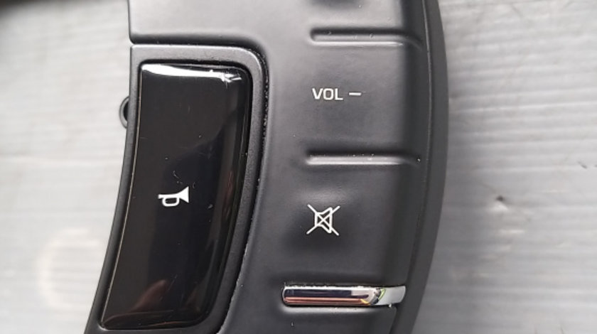 Comenzi volan multifunctionale citroen c5 III dupa 2008 96663640zd