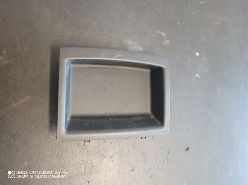 Compartiment de depozitare pentru consola centrală auto , Vw Polo (9N) , 2001-2008 COD - 6Q0858719A