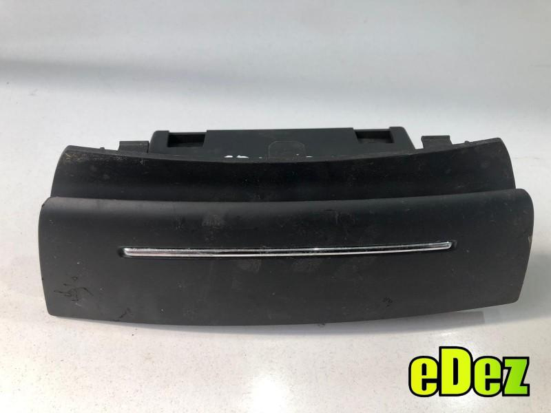 Compartiment sertar bord Citroen C5 III (2008-2012) 9682460077