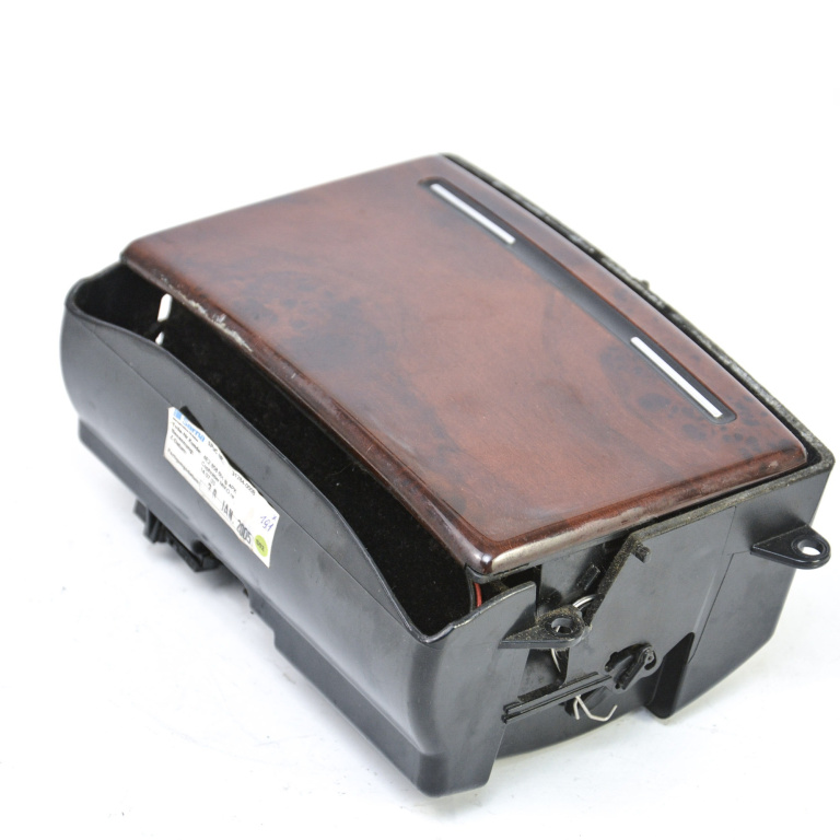 Compartiment Stocare Audi A8 (4E) 2002-2009 4.0 Tdi Quattro Ase Motorina 4E2858601B, 4E2 858 601 B, 4E2 858 601, 4E2858601, 4E1858601, 4E1 858 601, 312830100, 31283-0100, 31283840000, 31283/84-0000 Sarna